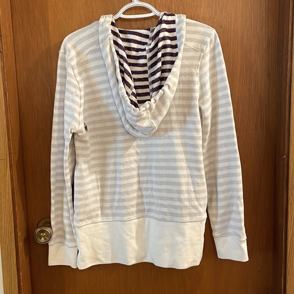 Nomis Sweater Medium - Picture 11 of 12